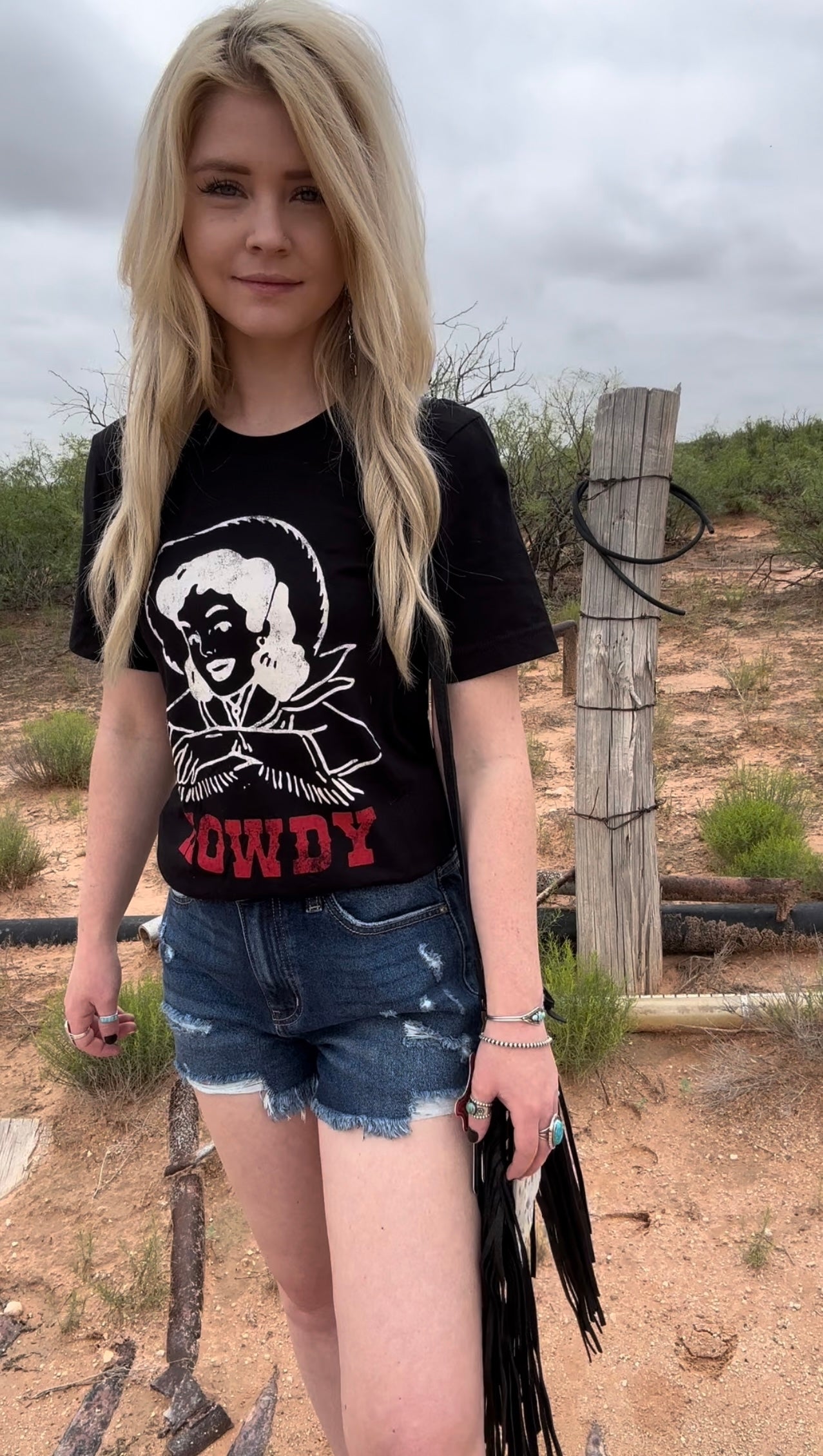 Howdy Graphic Tee in Black